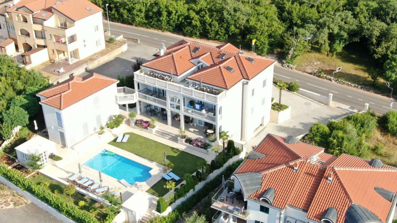 Luxury Rooms Vila Carissa Malinska Ngoại thất bức ảnh